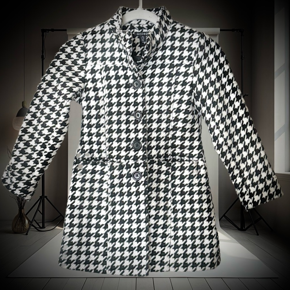 Target’s George Houndstooth Dress Coat in Black and White
